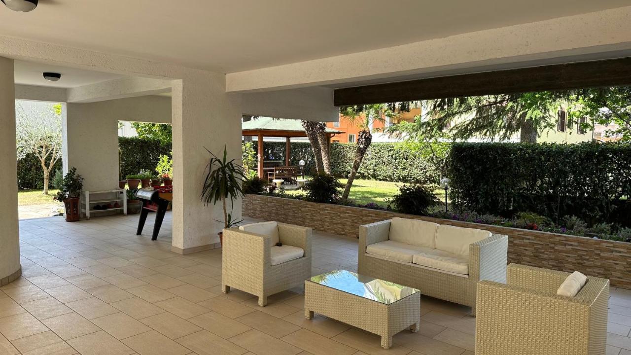 La Casa Di Gemma B&B Villa Vomano Exteriör bild
